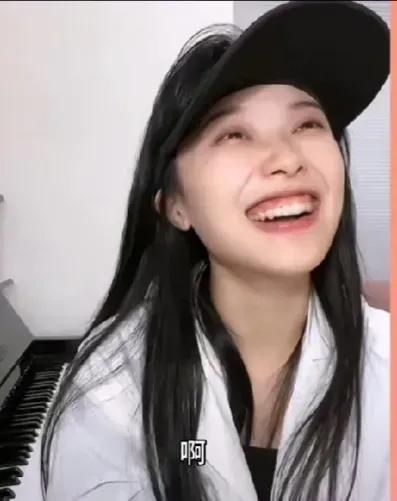 黄可照片